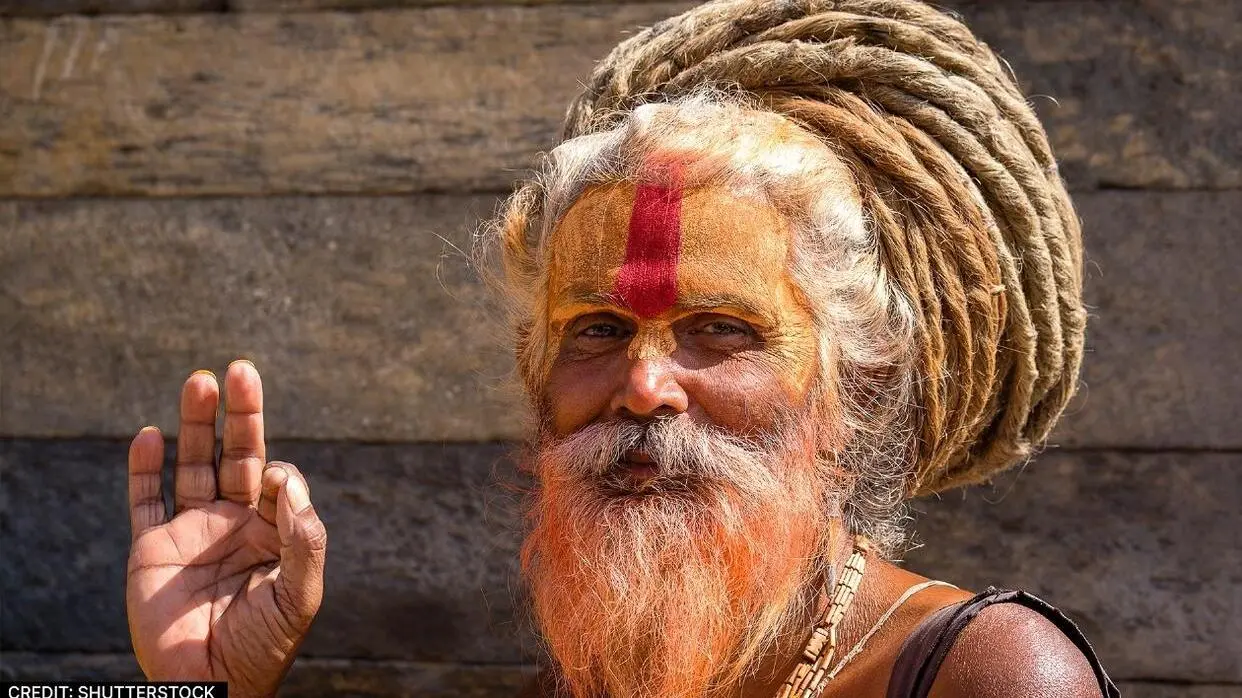 माथे पर तिलक लगाने के बेनेफिट्स (फोटो : Shutterstock)