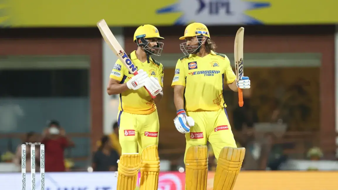 MS Dhoni and Ruturaj Gaikwad