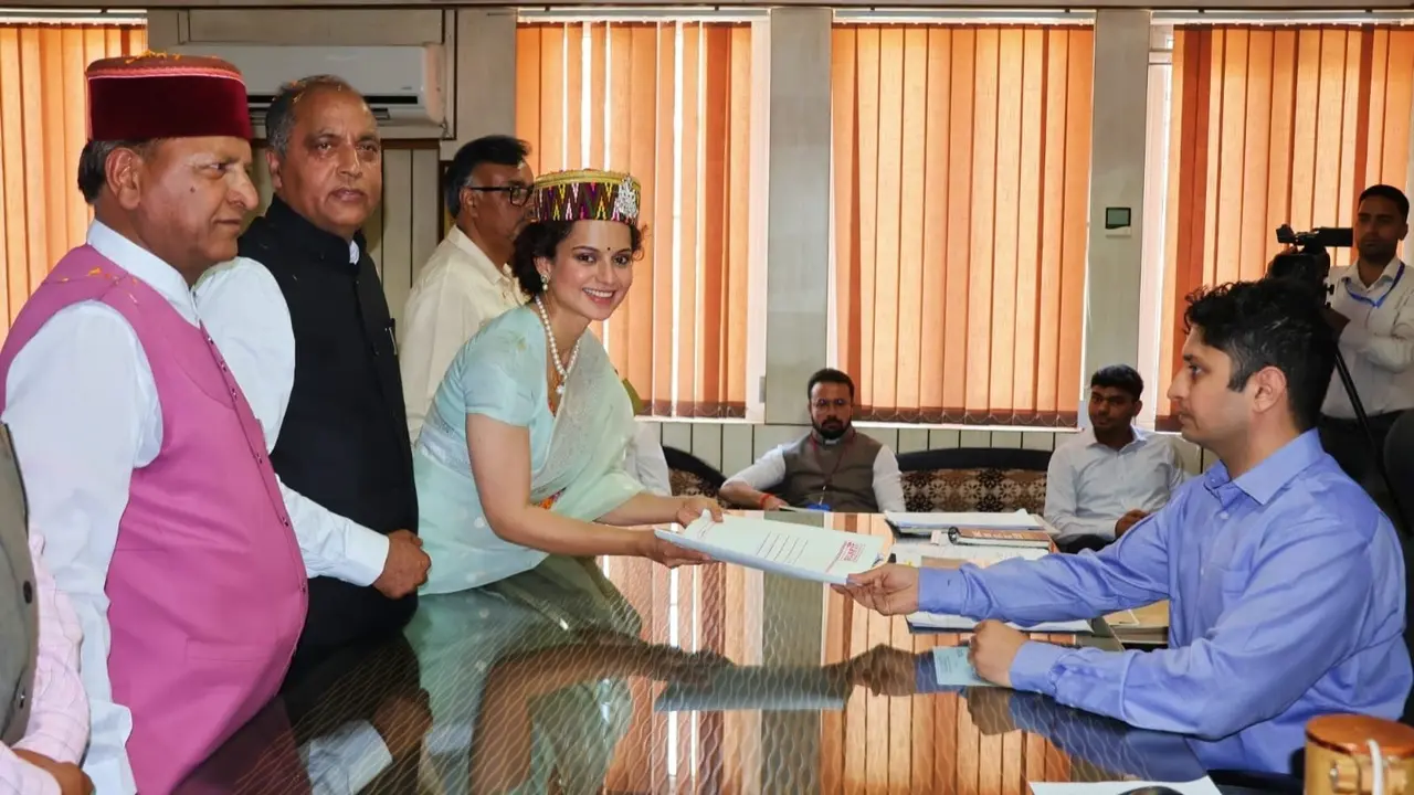 kangana ranaut files nomination