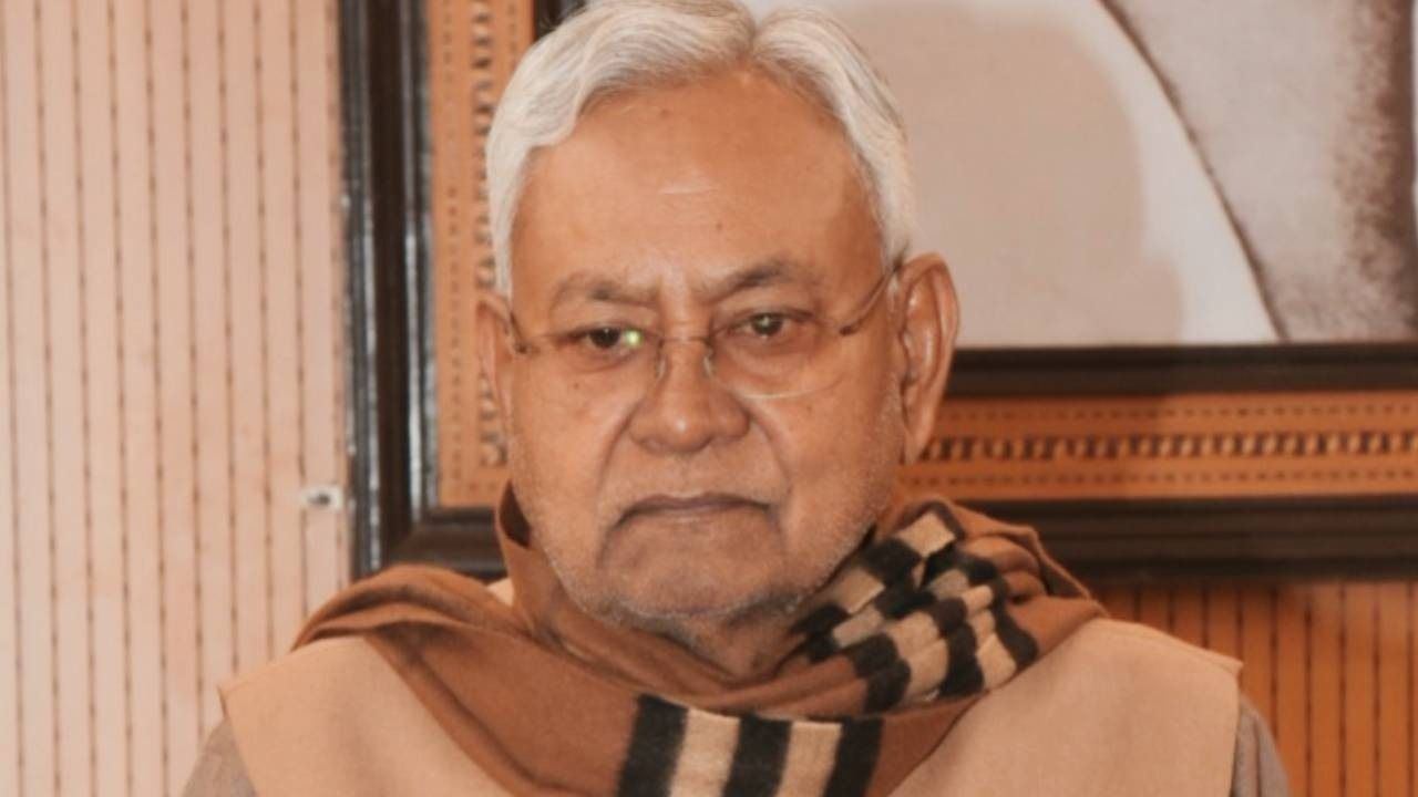 What's Next In Bihar Politics: Nitish Kumar Attends Event At Raj Bhavan ...