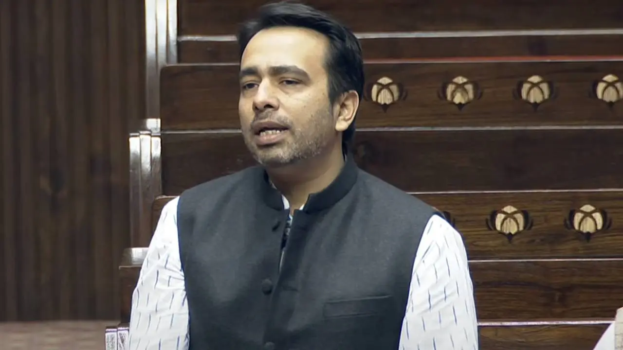 कांग्रेस को Jayant Chaudhary ने दे दिया तगड़ा जवाब, बोले: लेफ्ट-राइट और सेंटर में बंटे रहेंगे तो... Jayant Chaudhary