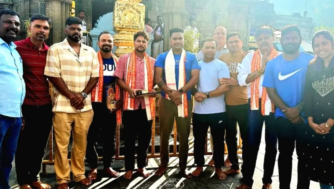 Kuldeep Yadav Visited Temple