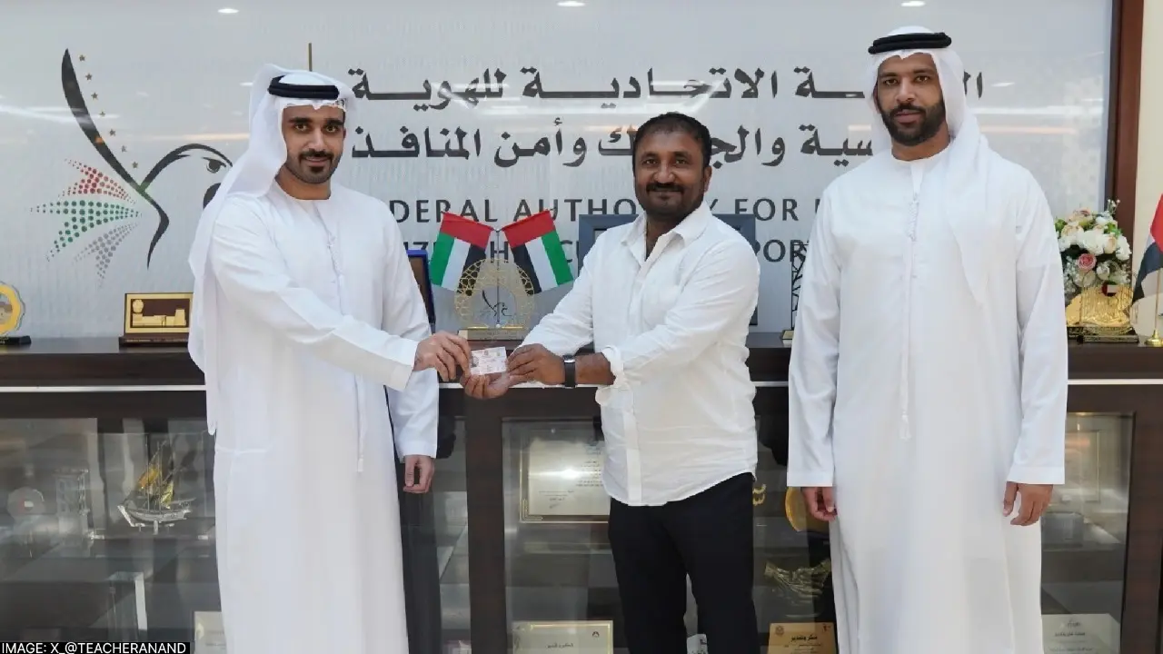 Super 30 Anand Kumar Received Golden Visa of UAE