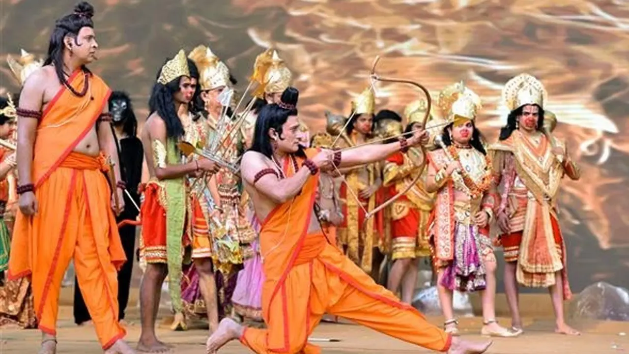 Delhi Allows Loudspeakers till Midnight for Ramlila, Durga Puja Celebrations During Navratri | Read Full Advisory Staging of Ramlila