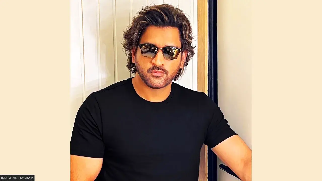 MS Dhoni Hair Style