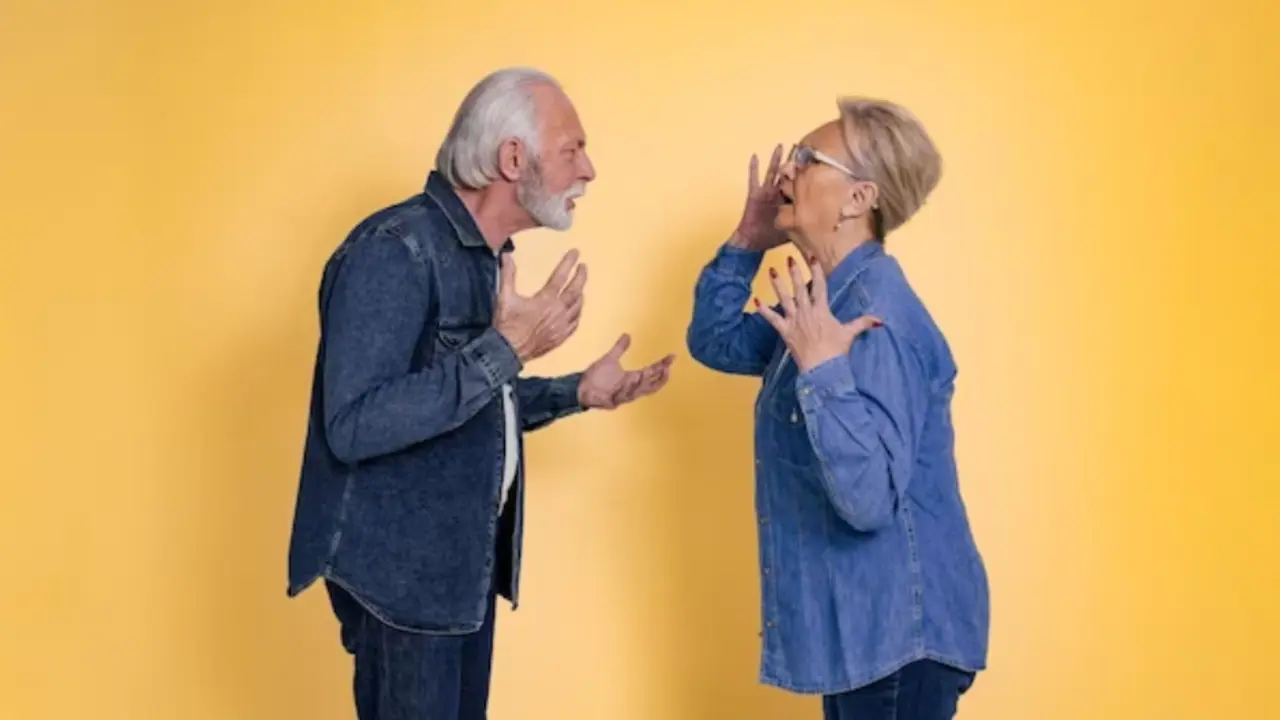 Women attack her husband