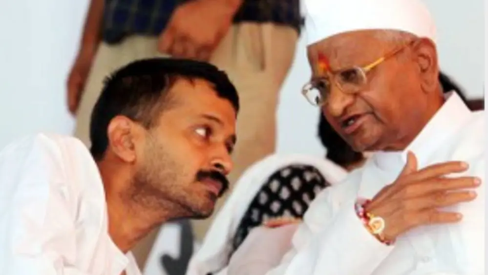 केजरीवाल अच्छा काम कर रहे थे, लेकिन शराब की दुकानें खोलने की वजह से लोगों ने सबक सिखाया: अन्ना हजारे Arvind Kejriwal and anna hazare
