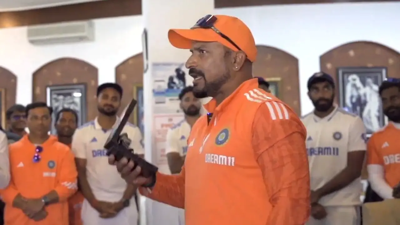 Indian Cricket Team Fielding Coach T Dilip Announced Best Fielder