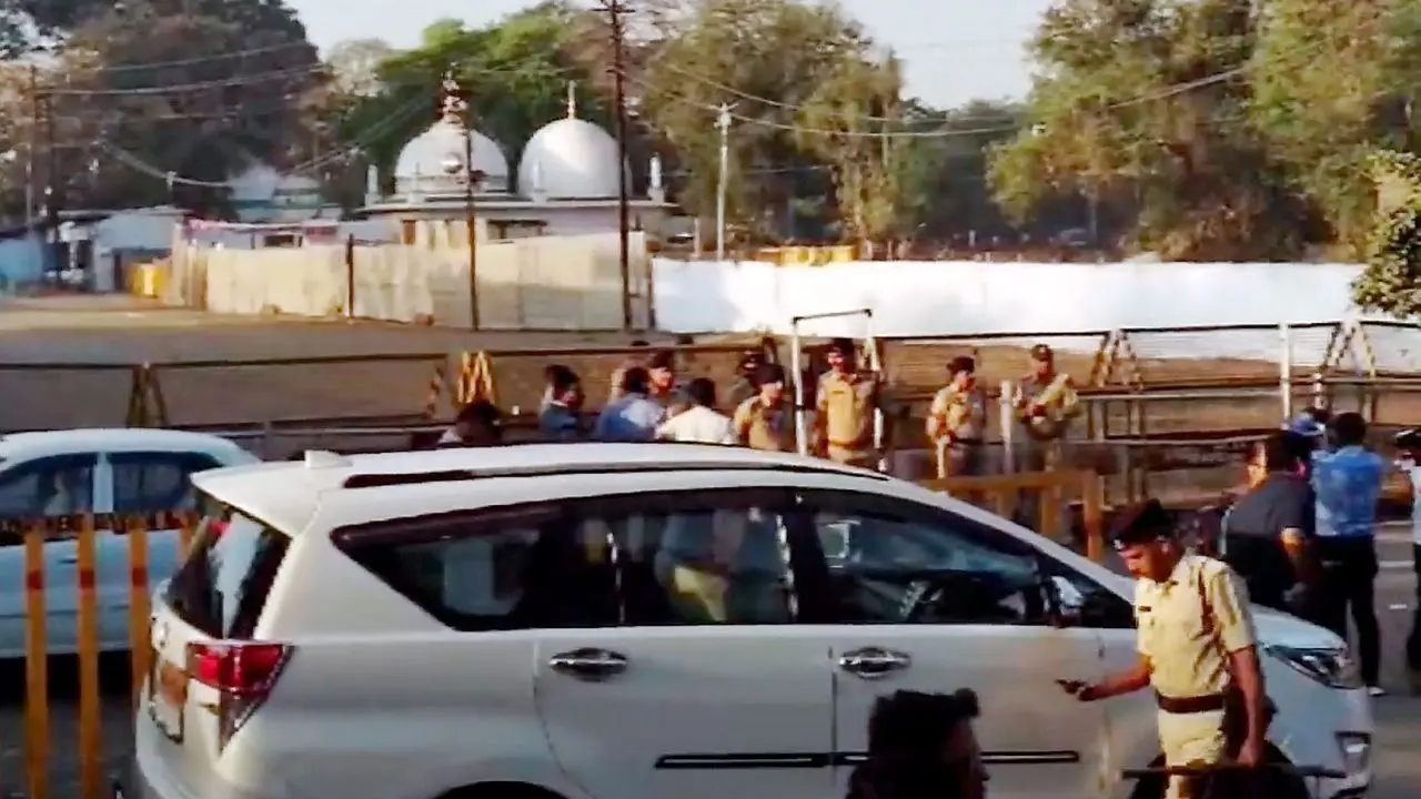 Emboldened By ASI Report, Thousands Of Devotees Flock To Disputed Bhojshala Complex To Offer Prayers Bhojshala Case