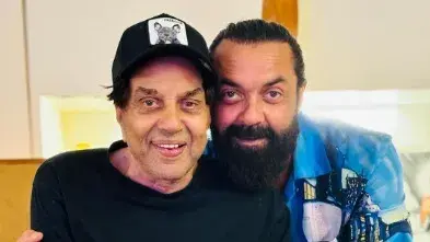 Bobby Deol And Dharmendra Pic