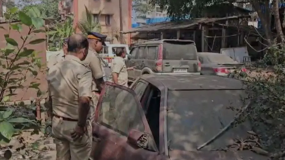 Bodies of 2 Children Found in Car