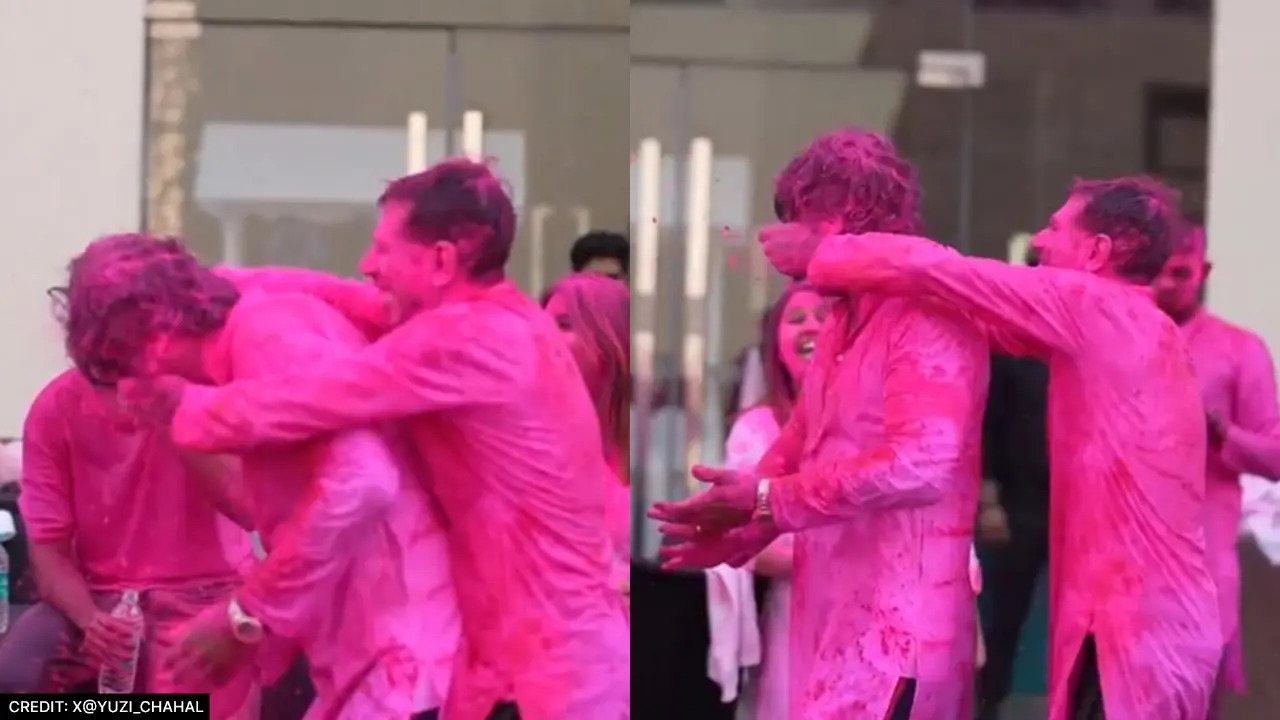 Yuzvendra Chahal Played Holi With Rajasthan Royals Head Coach Kumar Sangakkara