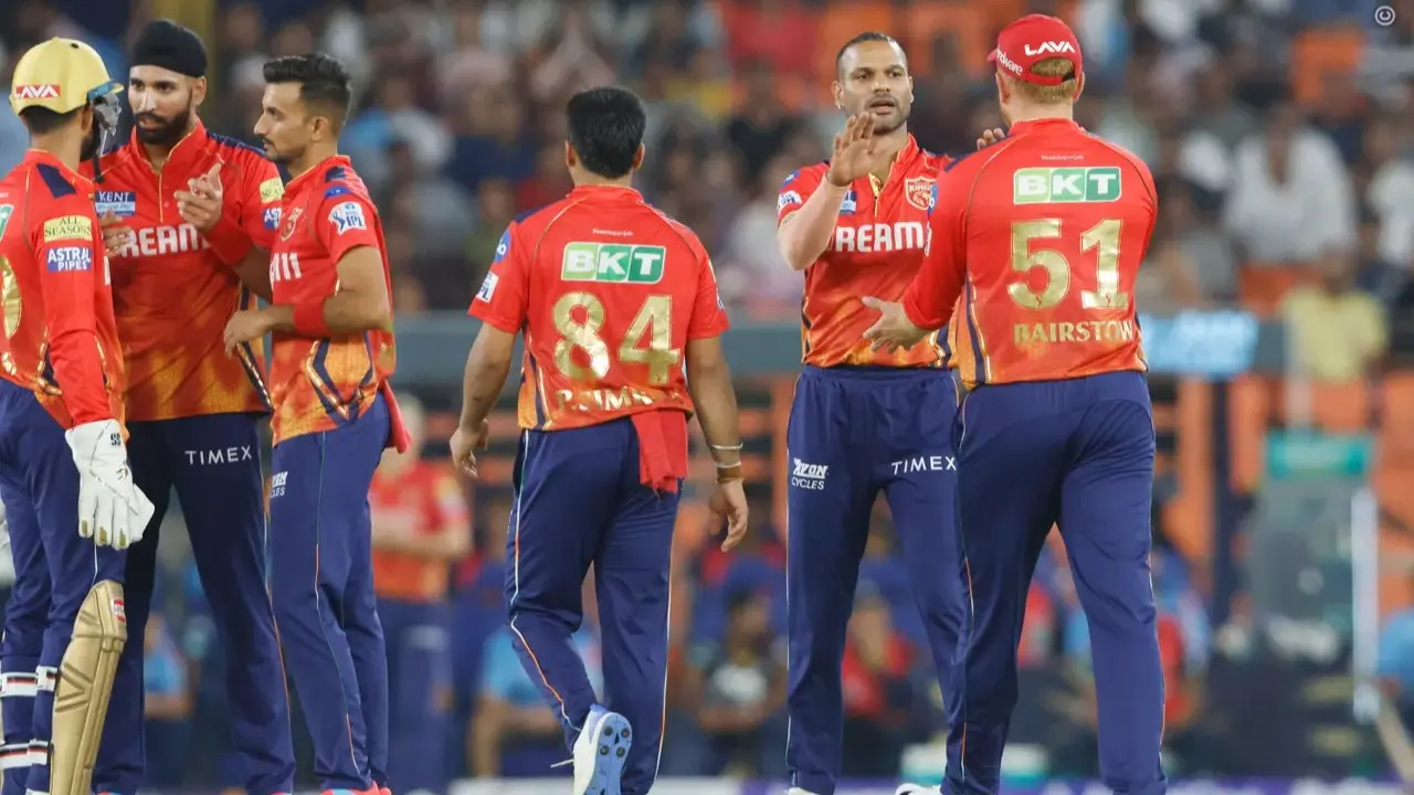 'It's disappointing. It should not be tough work': Punjab Kings coach on PBKS failing again in IPL Shikhar Dhawan With Punjab Kings Team