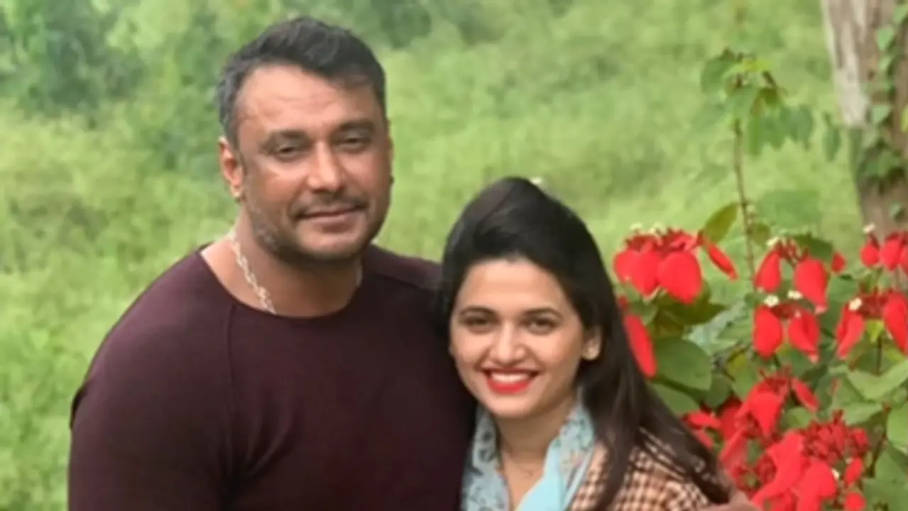 Darshan Thoogudeepa and Pavithra Gowda