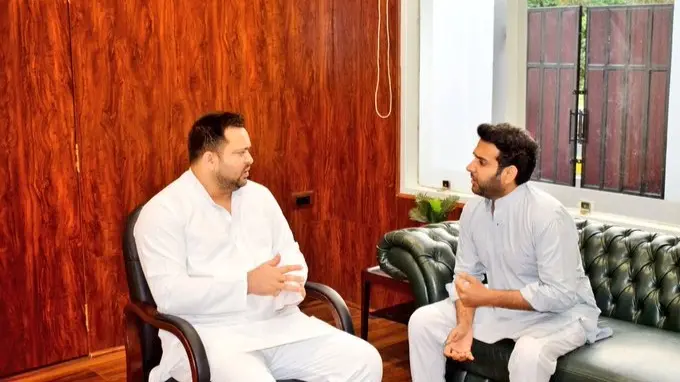 shantanu yadav with tejashwi yadav