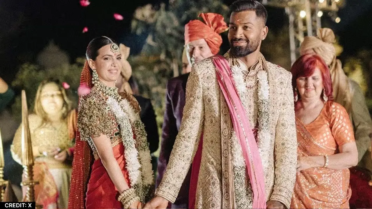 hardik pandya natasa divorce rumours dinesh karthik did kanyadaan