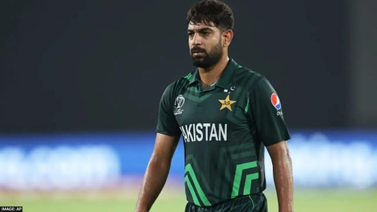 अमेरिका के आगे नहीं चला बस तो नापाक हरकत पर उतर आए पाकिस्तानी गेंदबाज हारिस रऊफ, लगे गंभीर आरोप USA Cricketer Rusty Theron Blaim on Pakistan Fast Bowler Haris Rauf of Ball Tempering