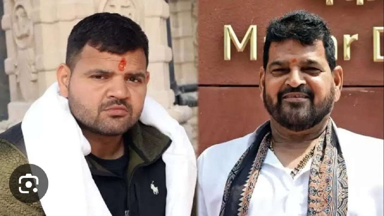 karan-bhushan-with-brijbhushan-singh