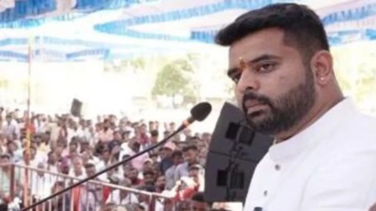 Prajwal Revanna obsence video