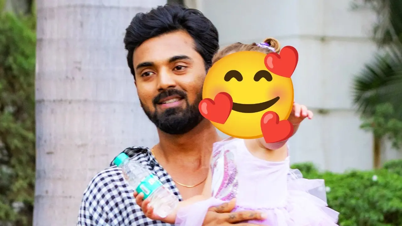 kl rahul viral pic with baby girl