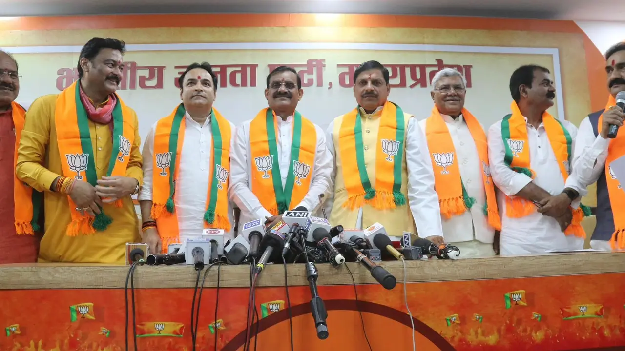 MP CONGRESS EX MLA MP Joins BJP