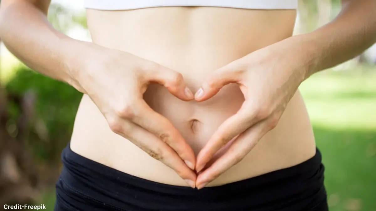 पेट में नाभि के नीचे दर्द क्यों होता है? जानें कारण navel Care