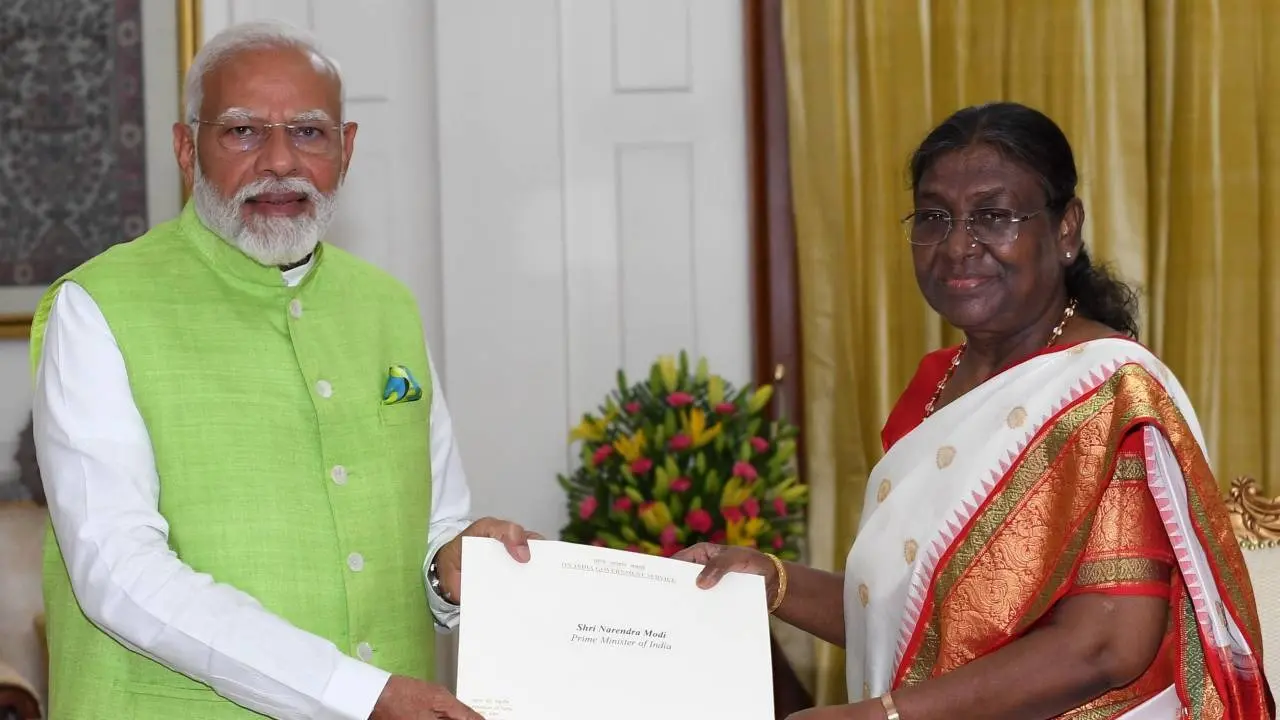 prime minister narendra modi resignation