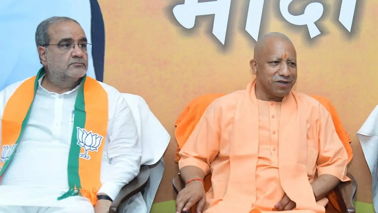 UP BJP Chief Bhupendra Chaudhary With CM Yogi