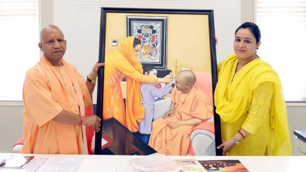 aparna yadav met cm yogi