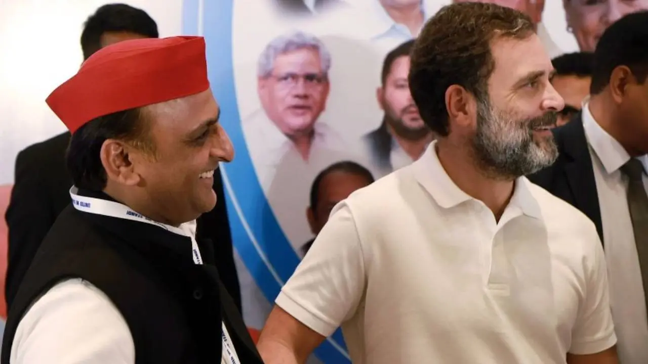 Akhilesh Yadav and Rahul Gandhi