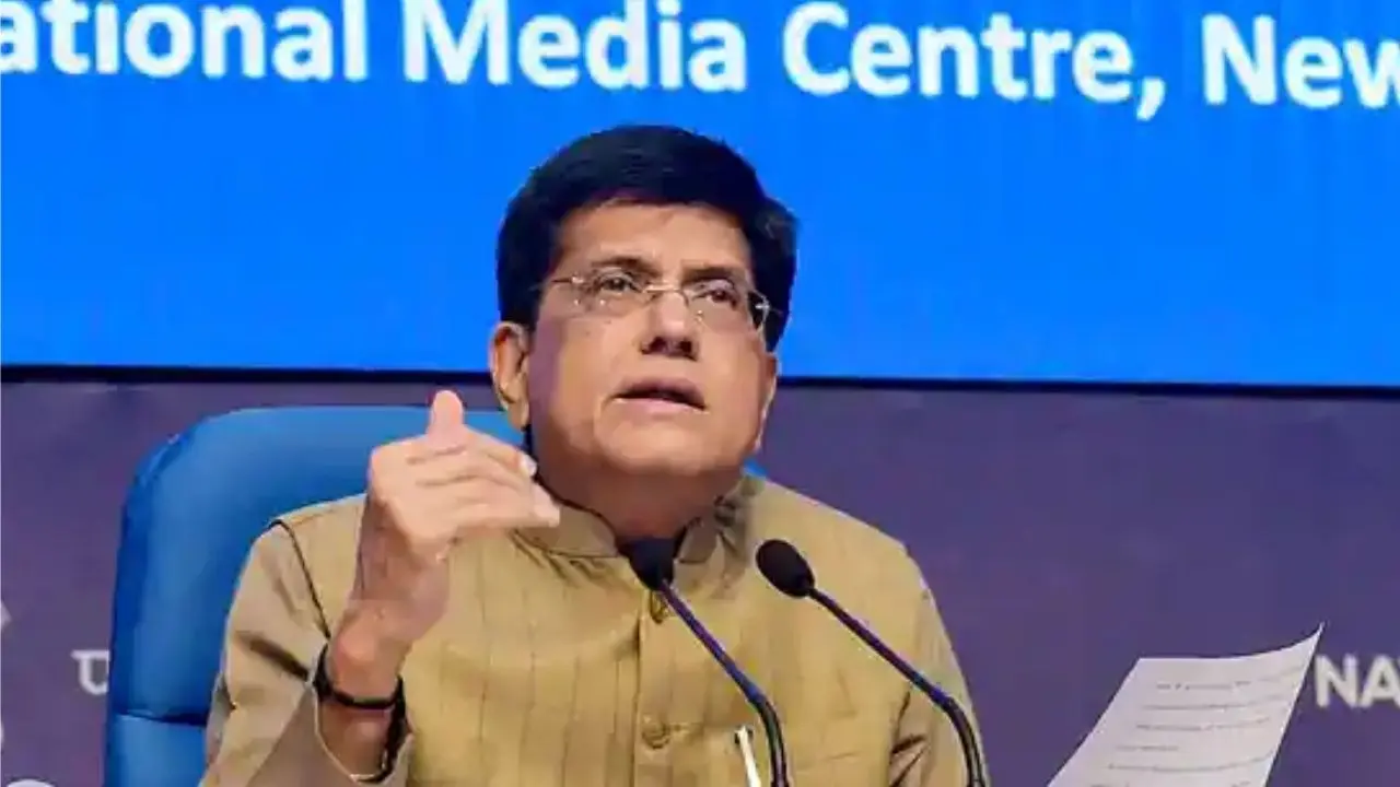 वैश्विक मंदी के बावजूद व्यापार घाटा पिछले साल की तुलना में काफी कम रहेगा- Piyush Goyal Piyush Goyal brief about union cabinet decision