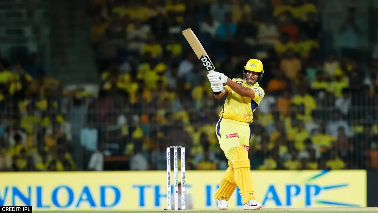 IPL में वर्ल्ड कप वाले फॉर्म में दिखे रचिन रवींद्र, गिल की टीम के खिलाफ मचाया गदर Rachin Ravindra Stormy Innings against Gujarat Titans