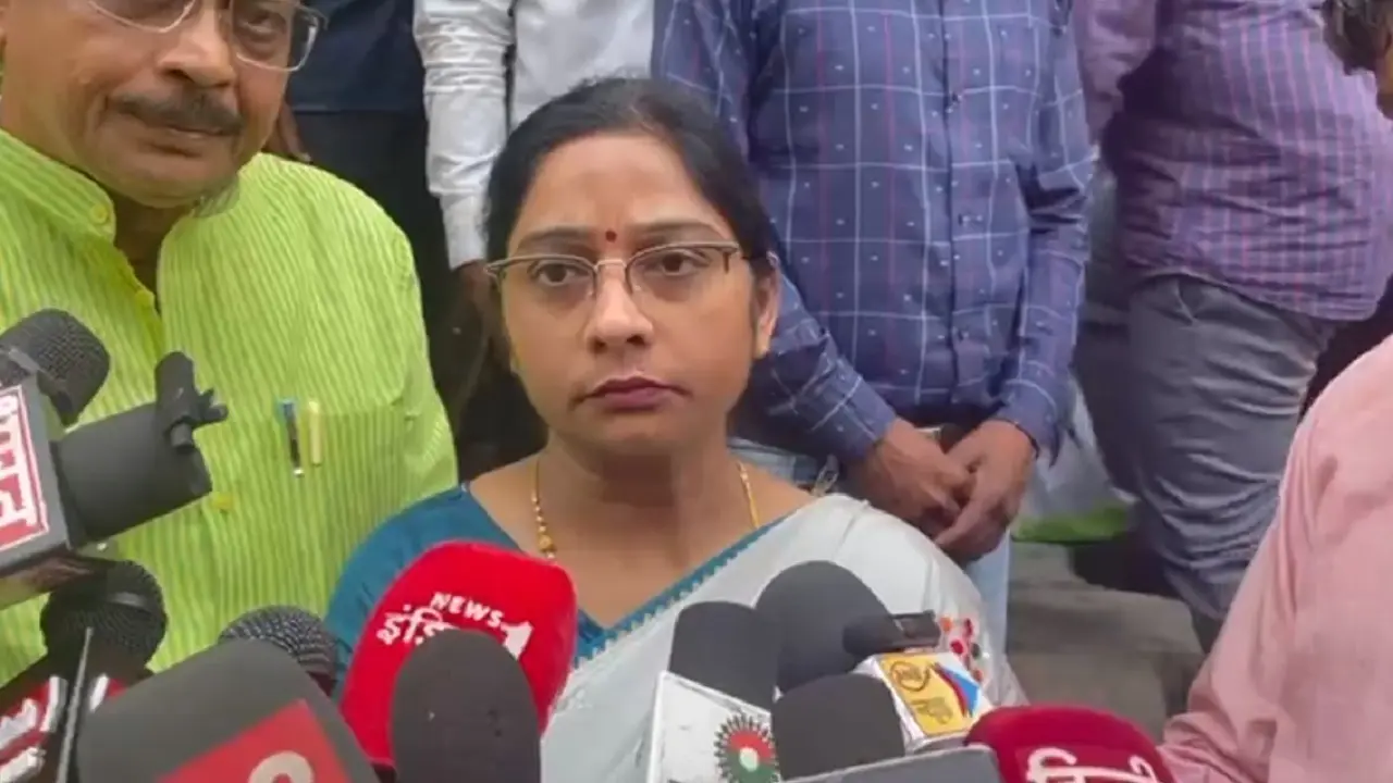 BJP-MP-Sanghmitra-Maurya