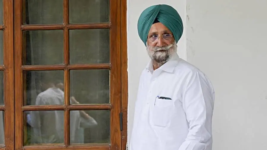 Congress candidate Sukhjinder Randhawa