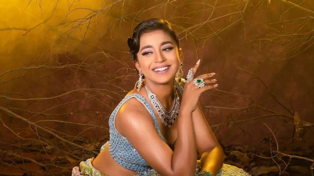 Sumbul Touqeer reacts on fat shaming comment