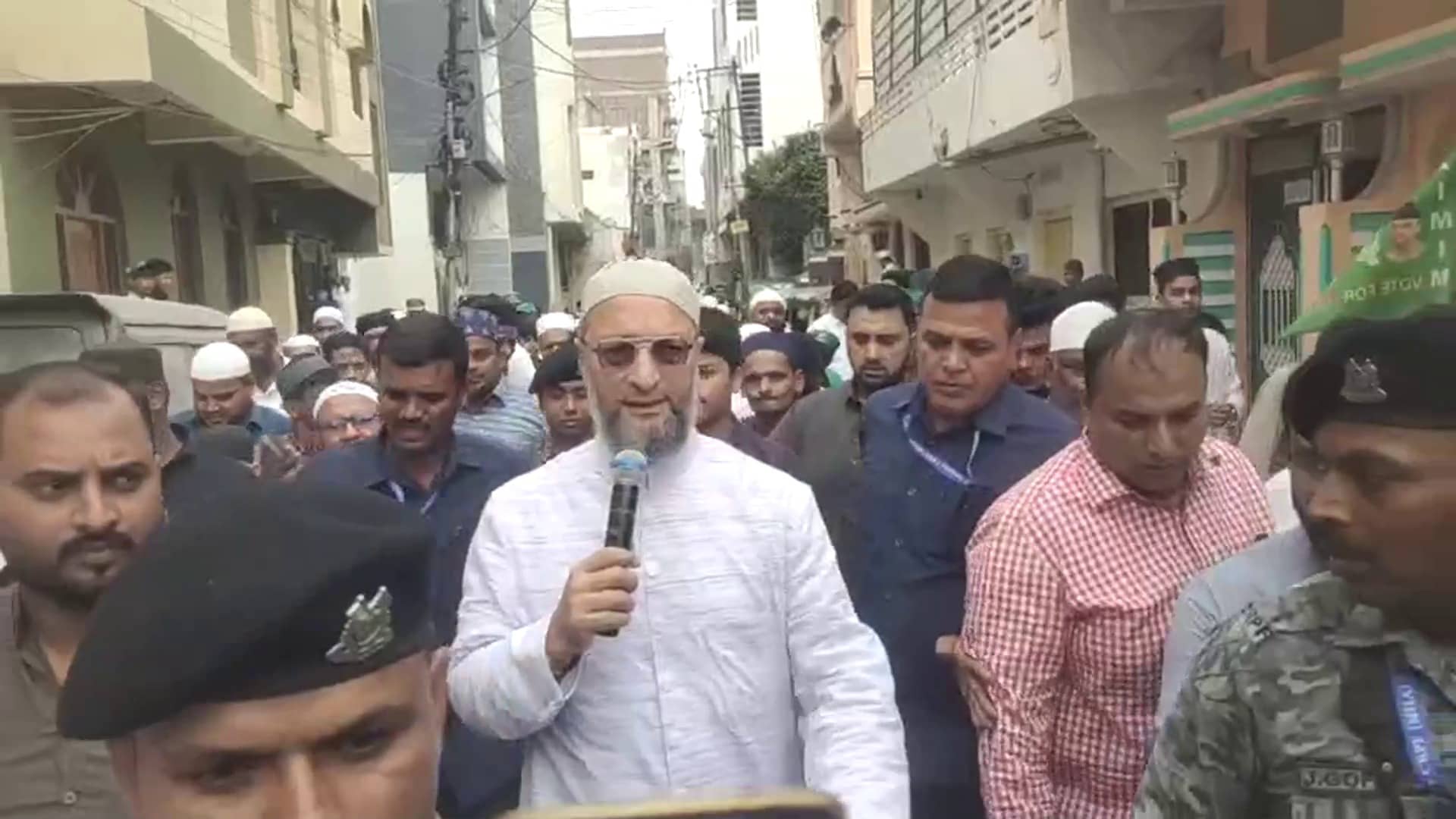 Asaduddin Owaisi 