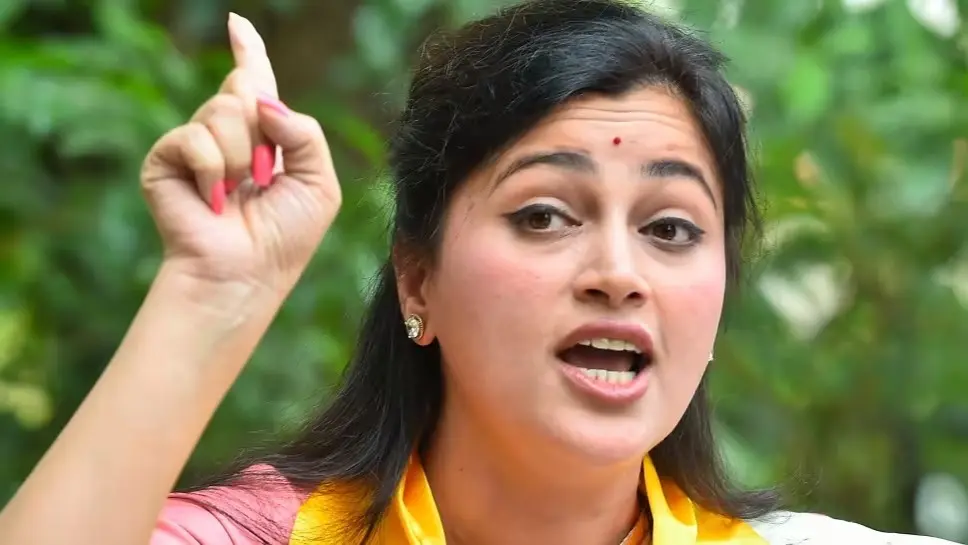 Amravati MP Navneet Kaur Rana