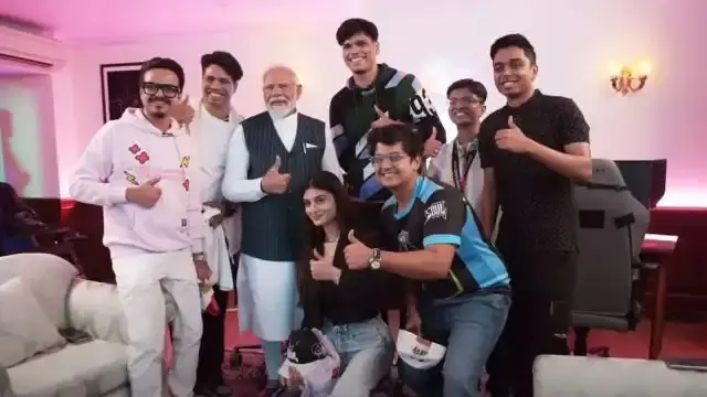 PM modi interacts with top gamers