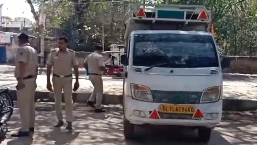 opened fire on Tata Ace in Alipur area of Delhi