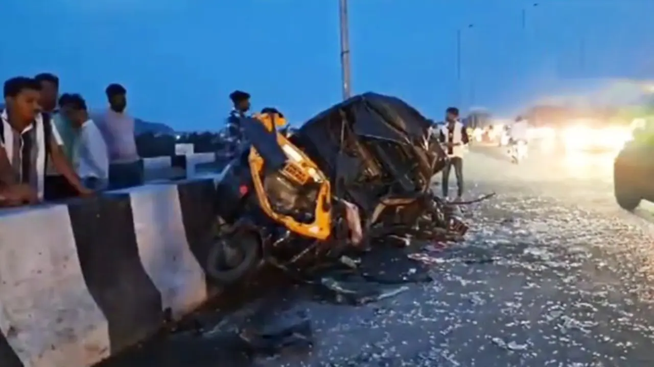 Nagpur Road Accident