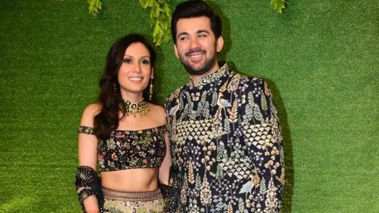 Dharmendra, Sunny, Bobby groove to the rhythm at Karan Deol's viral sangeet video | Watch Dharmendra