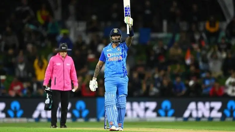 India vs New Zealand: 'Impeccable' Suryakumar takes Twitter by storm with 2nd T20I century IND vs NZ