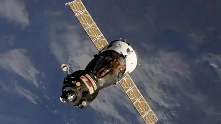 Surprise Soyuz thruster firing 'accidentally' tilts International Space Station again Soyuz rocket