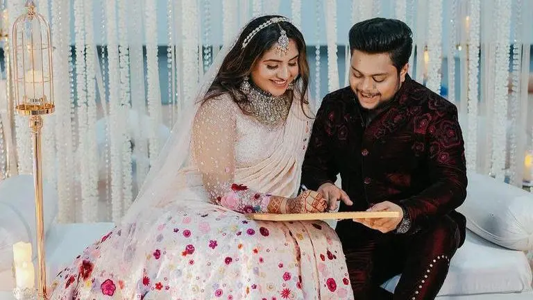 Oru Adaar Love actress Noorin Shereef ties the knot with actor Fahim Safar | Photos Oru Adaar Love