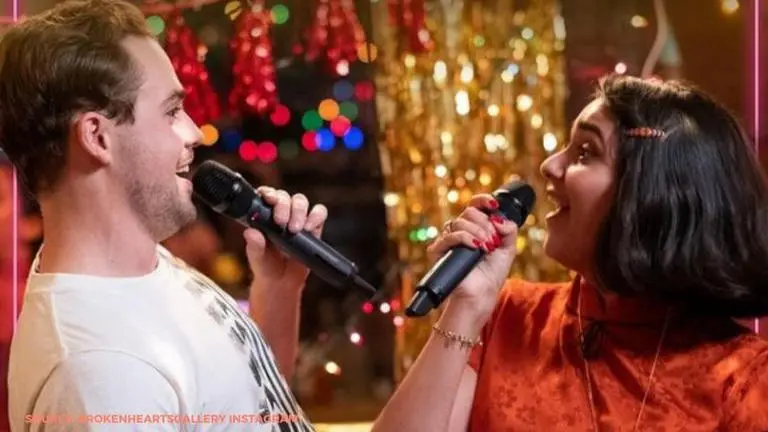 Broken Hearts Gallery cast