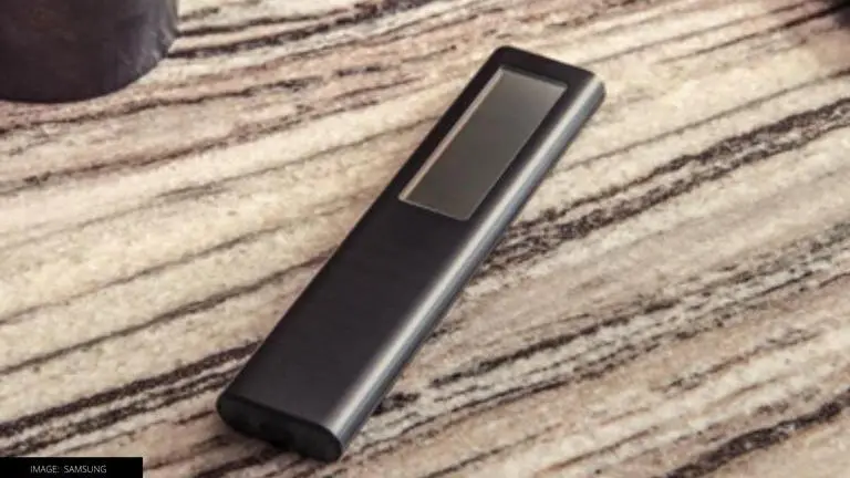 CES 2022: The new Samsung SolarCell TV remote can charge itself from radio waves CES 2022: The new Samsung SolarCell TV remote can charge itself from radio waves