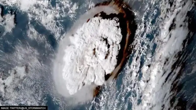 Tonga: Gigantic volcano eruption triggers tsunami in island country, warning issued Tonga