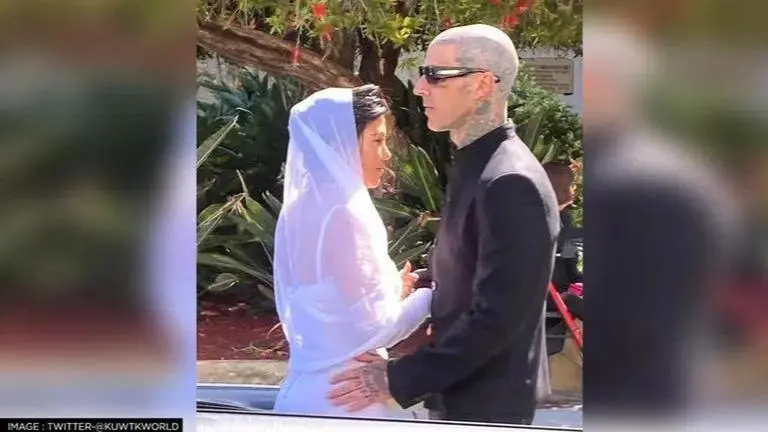 Kourtney Kardashian reveals how Travis asked her to marry him 'once a month' for a year Kourtney Kardashian