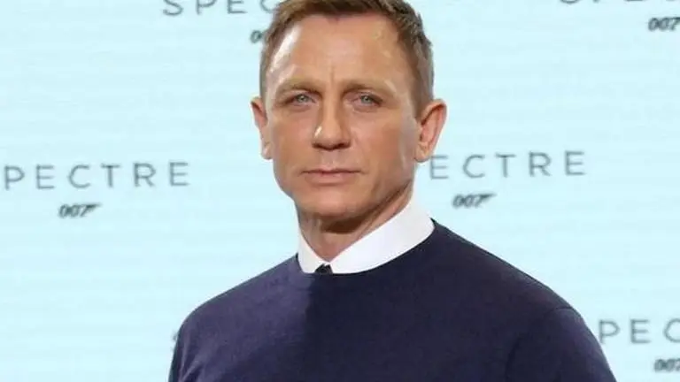 'No Time To Die': Daniel Craig gets emotional as he bids farewell to James Bond role Daniel Craig