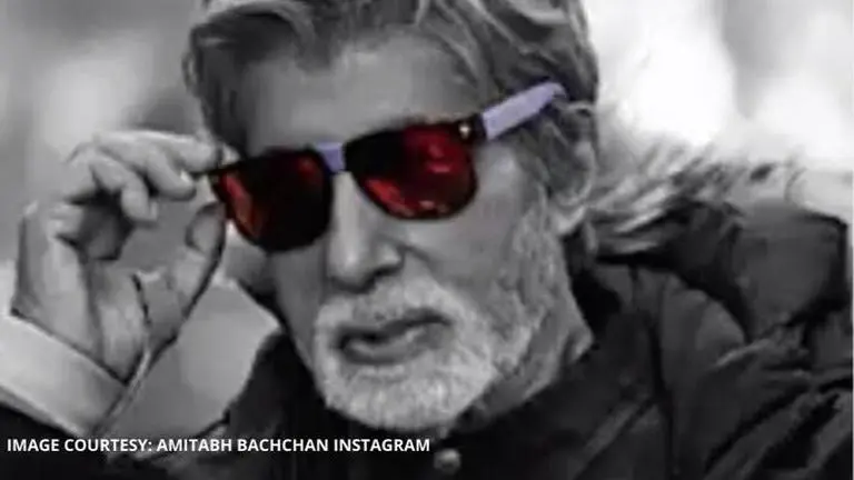 Amitabh Bachchan's customised emoticons are the coolest thing on the Internet today Amitabh Bachchan